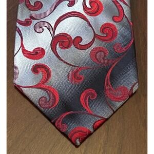 Van Heusen Red Gray Black 100% Silk Men’s Neck Tie Made In China